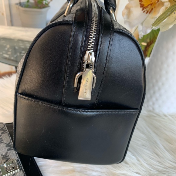 Michael Kors Mercer Monogram Leather Medium Duffle Satchel And Envelop Wallet - Picture 6 of 10